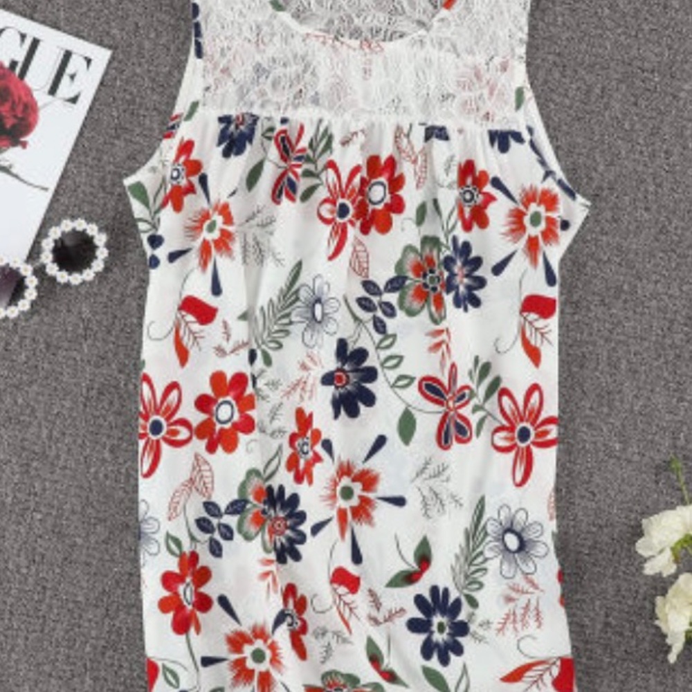 WHITE LACE FLORAL MINI DRESS - Picture 5 of 7